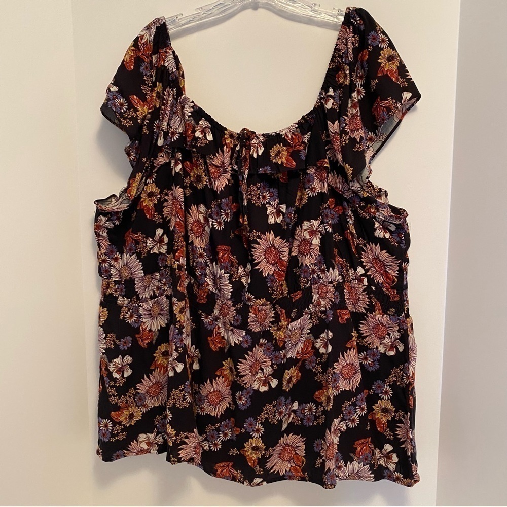 Maurices Womens Black/ Floral Smocked Waist Peplum Top Size 3X New With Tags